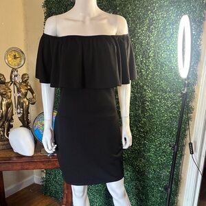 Brat Star Black One-Shoulder Ruffle Bodycon Dress